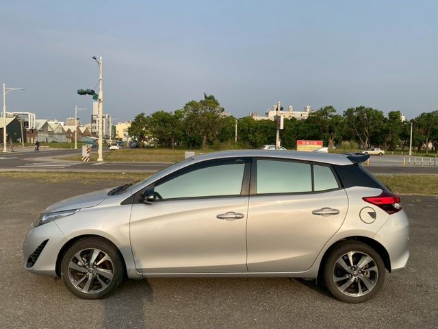 0929022755。陳老闆/免鑰匙 定速 電收折後視鏡 倒車顯影  第7張相片