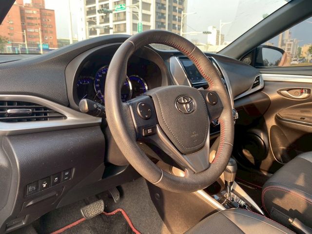 0929022755。陳老闆/免鑰匙 定速 電收折後視鏡 倒車顯影  第14張相片