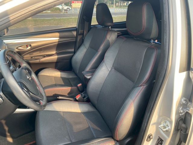 0929022755。陳老闆/免鑰匙 定速 電收折後視鏡 倒車顯影  第19張相片