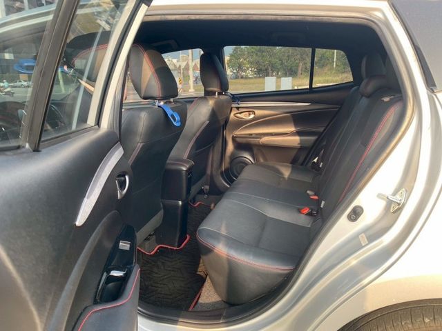 0929022755。陳老闆/免鑰匙 定速 電收折後視鏡 倒車顯影  第20張相片