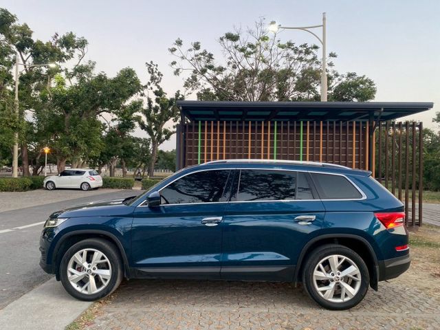賞車前請先電話或LINE連絡預約!優惠賞車專線  第4張相片