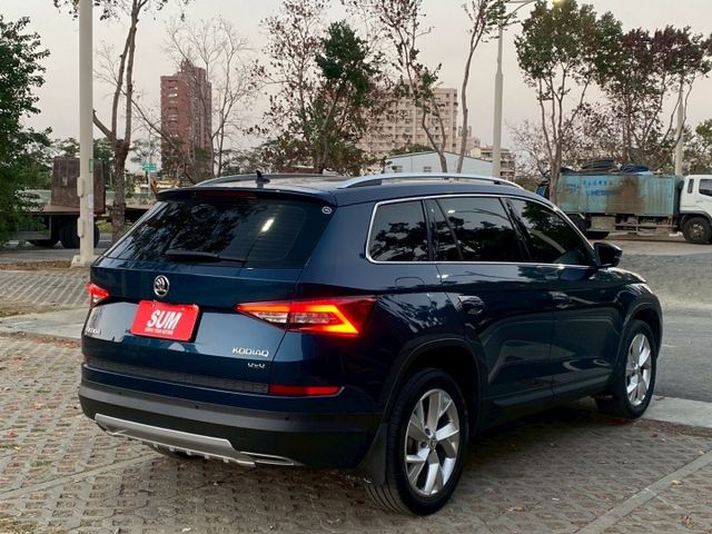 賞車前請先電話或LINE連絡預約!優惠賞車專線  第7張相片