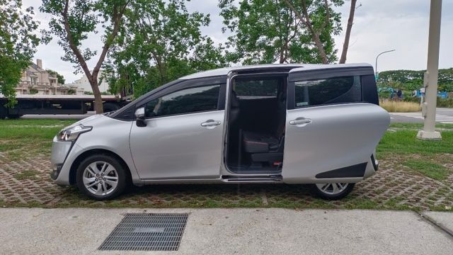 賞車前請先電話或LINE連絡預約!優惠賞車專線  第16張相片