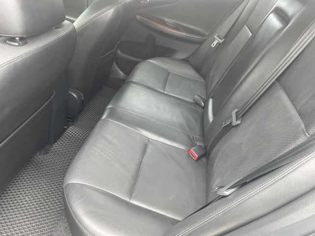 ALTIS 1.8  第10張相片