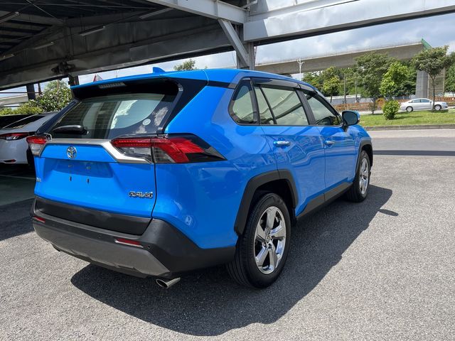 RAV4 2.0  第5張相片