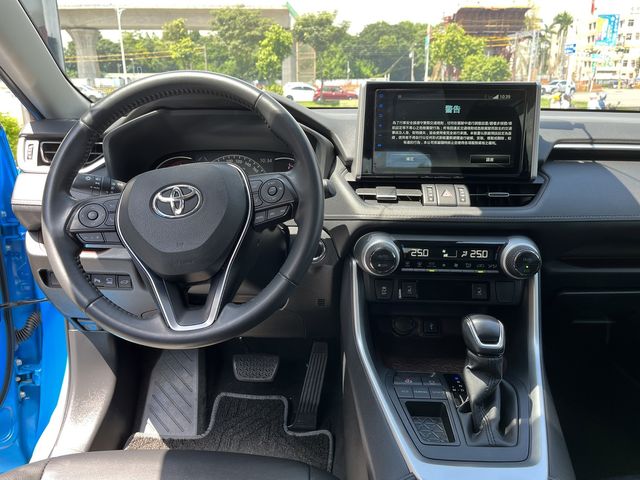 RAV4 2.0  第9張相片