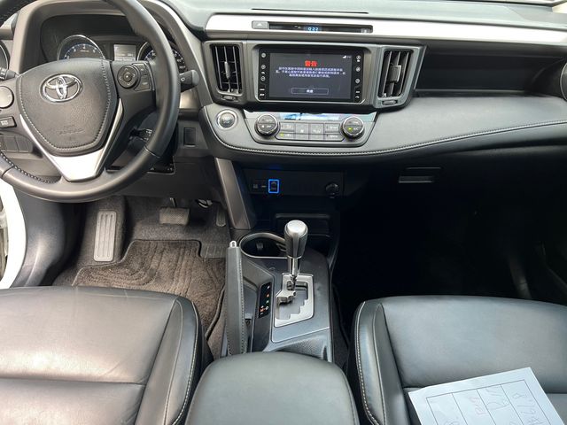 RAV4 2.0  第9張相片