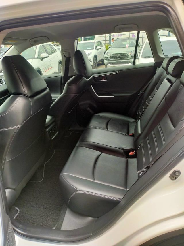 RAV4 2.0  第8張相片