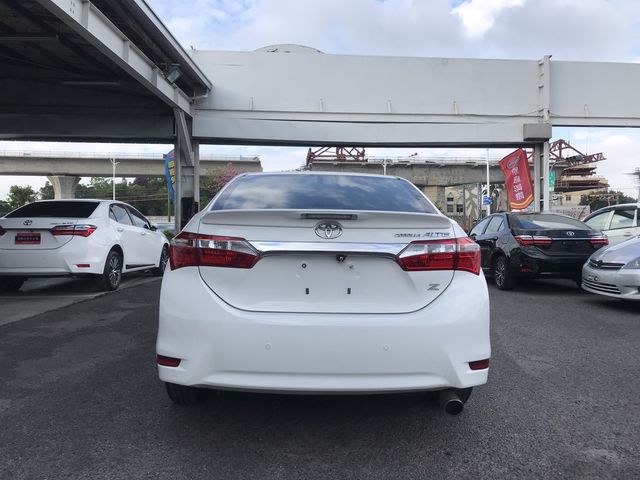 ALTIS 1.8  第6張相片