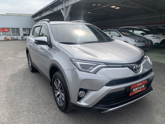 RAV4 2.0  第3張相片