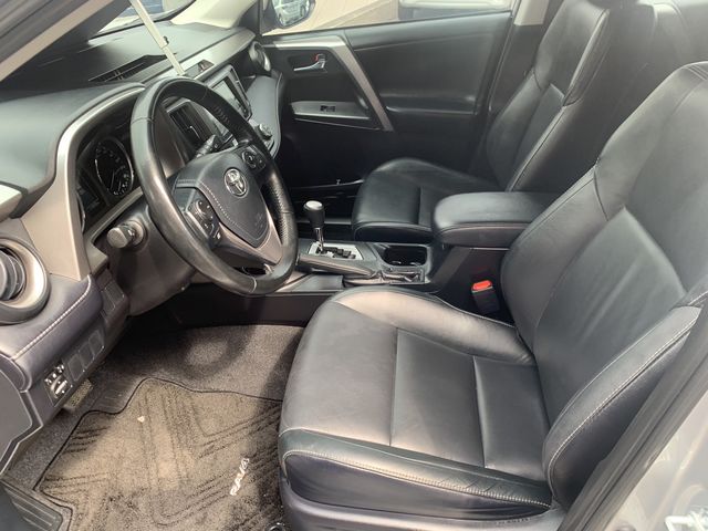 RAV4 2.0  第7張相片