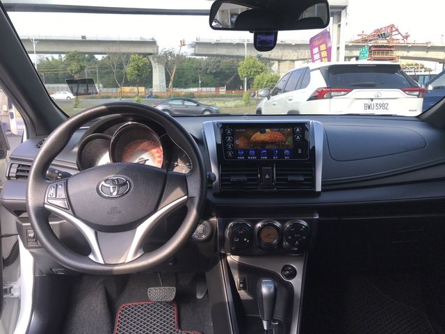 YARIS 1.5  第9張相片