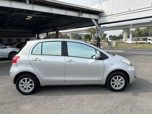 YARIS 1.5  第4張相片