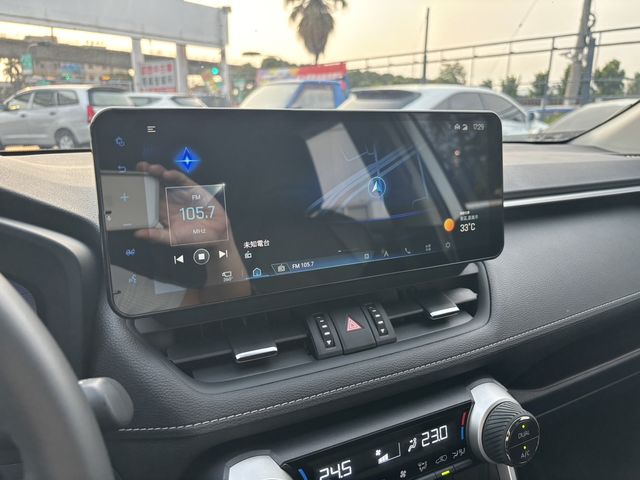 RAV4 2.0  第10張相片