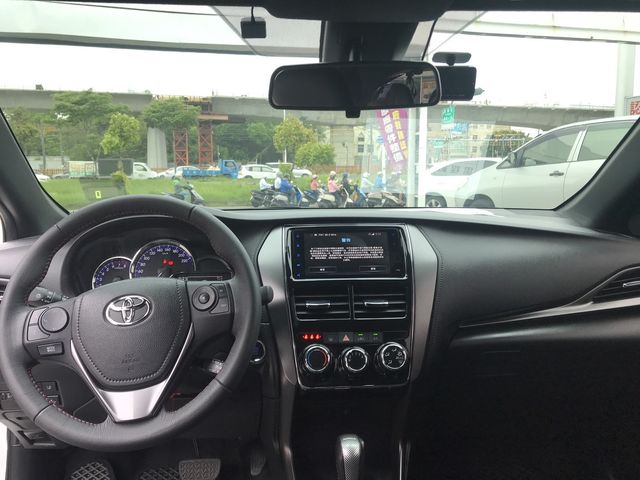 YARIS 1.5  第9張相片