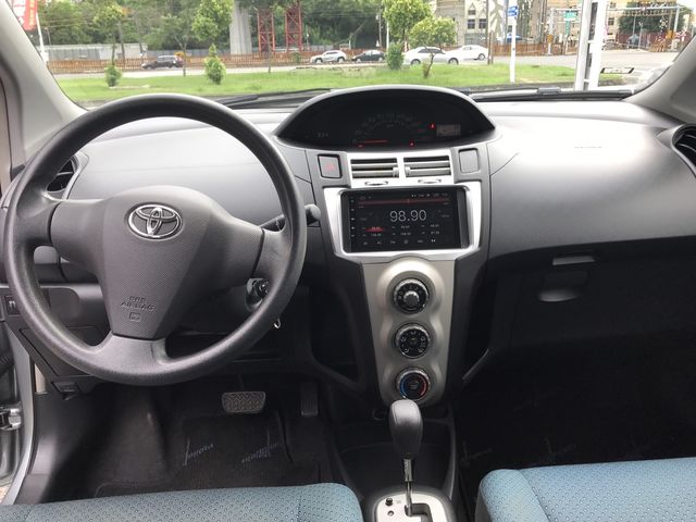 YARIS 1.5  第9張相片
