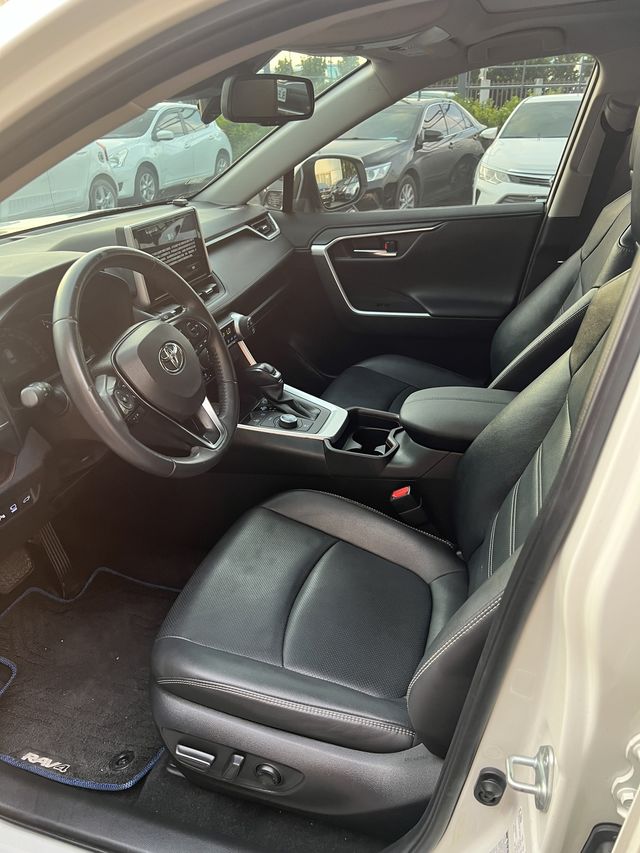 RAV4 2.4 4WD  第7張相片