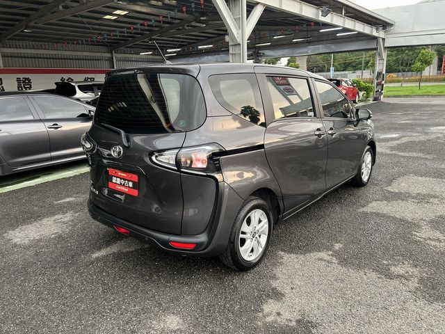 SIENTA 1.8  第5張相片