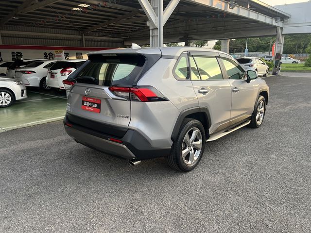 RAV4 2.0  第5張相片