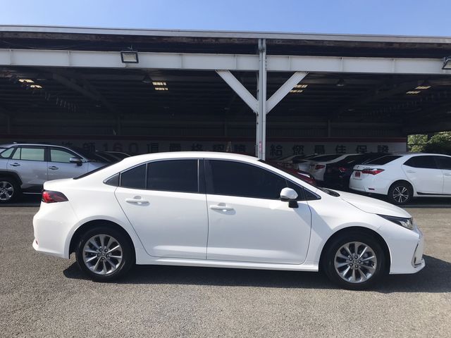 ALTIS 1.8  第4張相片