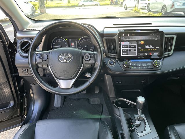 RAV4 2.5  第9張相片