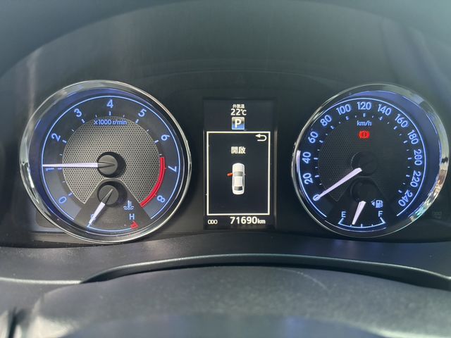 ALTIS 1.8  第9張相片