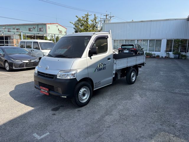 TOWN ACE 1.5  第1張相片