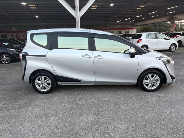 SIENTA 1.8  第4張相片