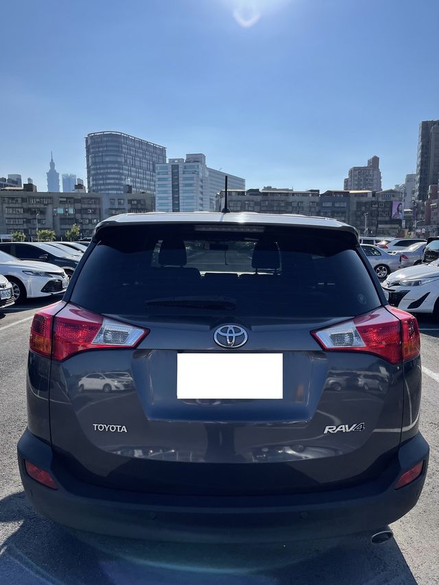 RAV4 2.0  第5張相片