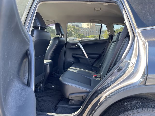 RAV4 2.0  第8張相片