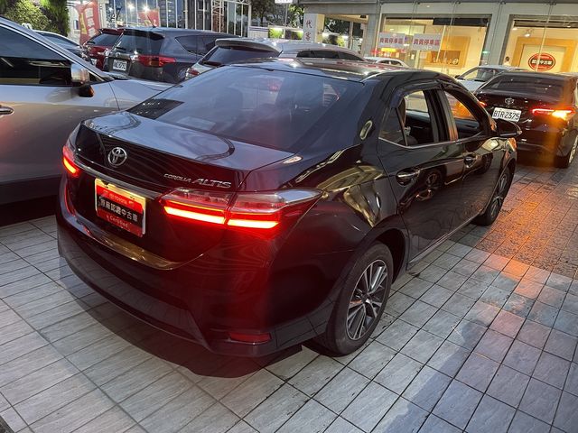 ALTIS 1.8  第4張相片