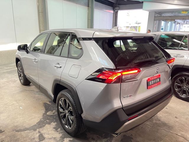 RAV4 2.0  第6張相片