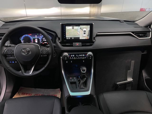 RAV4 2.0  第9張相片