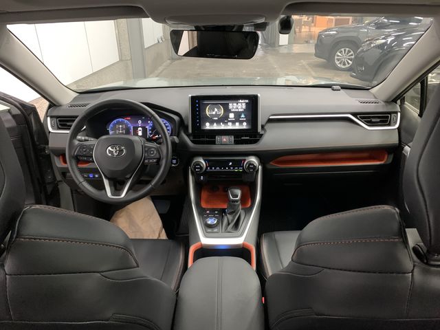 RAV4 2.0  第7張相片