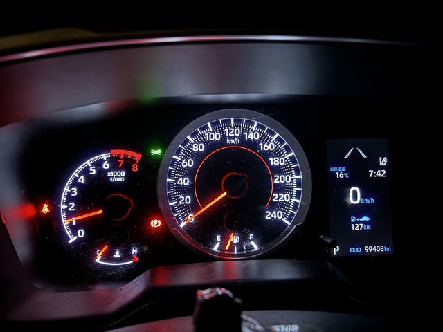 ALTIS 1.8  第9張相片
