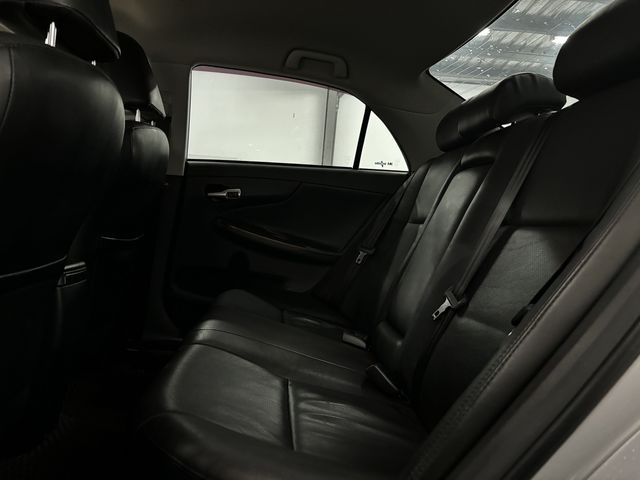 ALTIS 1.8  第8張相片