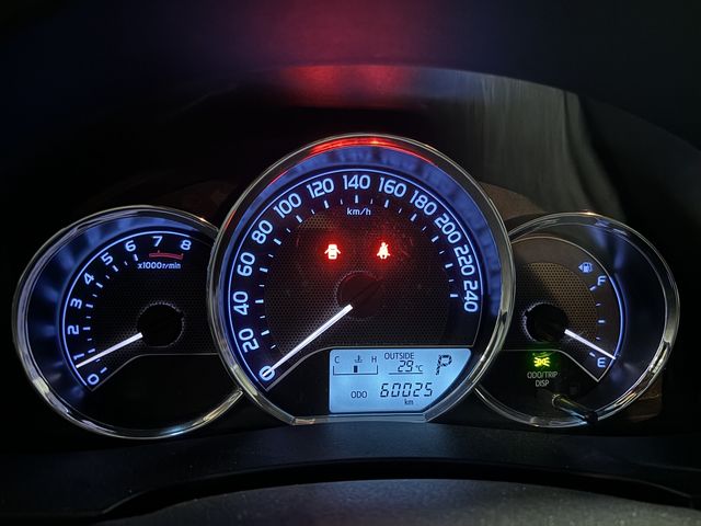 ALTIS 1.8  第10張相片