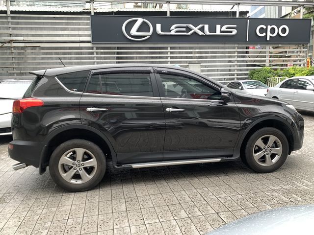 RAV4 2.0  第4張相片
