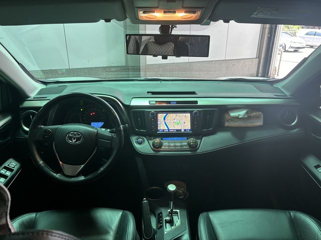 RAV4 2.0  第8張相片