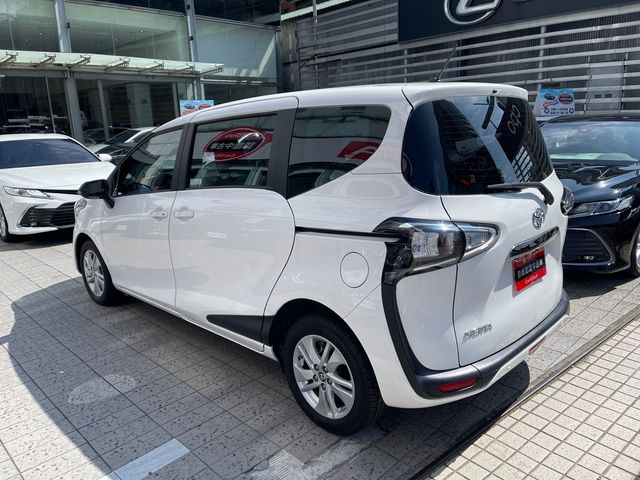 SIENTA 1.8  第3張相片