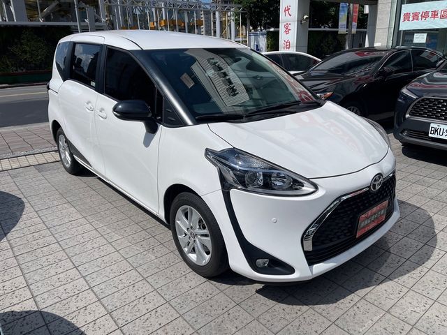 SIENTA 1.8  第6張相片
