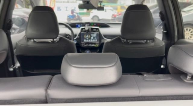 PRIUS 1.8  第7張相片