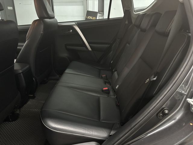 RAV4 2.0  第8張相片