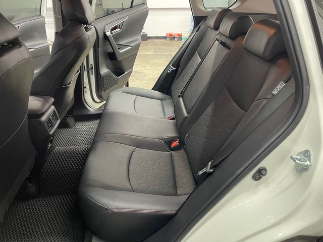 RAV4 2.0  第8張相片