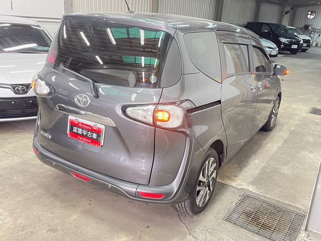 SIENTA 1.8  第4張相片
