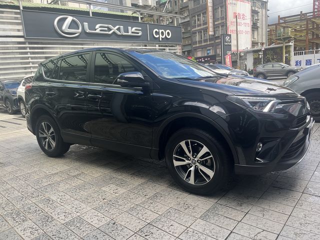 RAV4 2.0  第4張相片