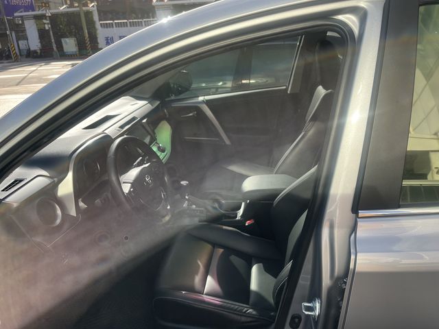 RAV4 2.5 HV  第4張相片