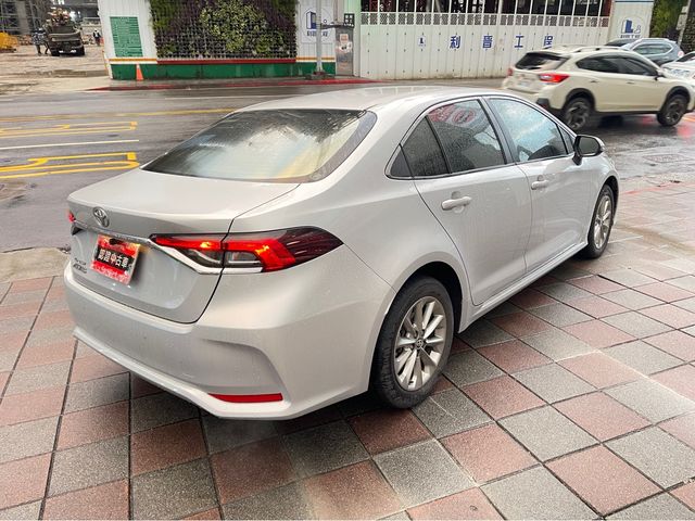 ALTIS 1.8  第4張相片