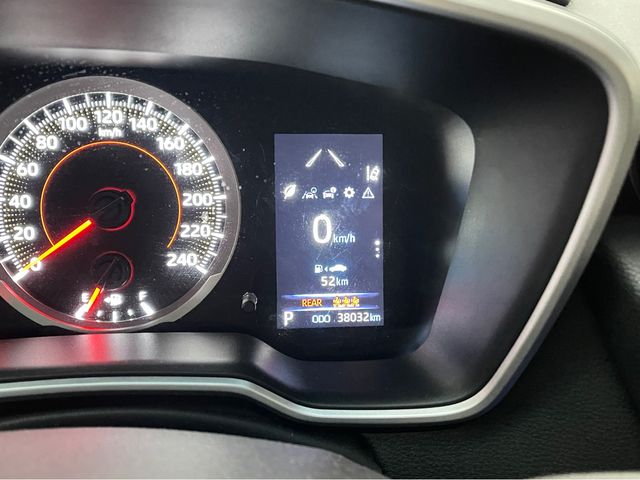 ALTIS 1.8  第10張相片