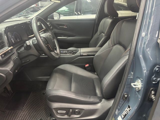 CROWN 2.5  第7張相片